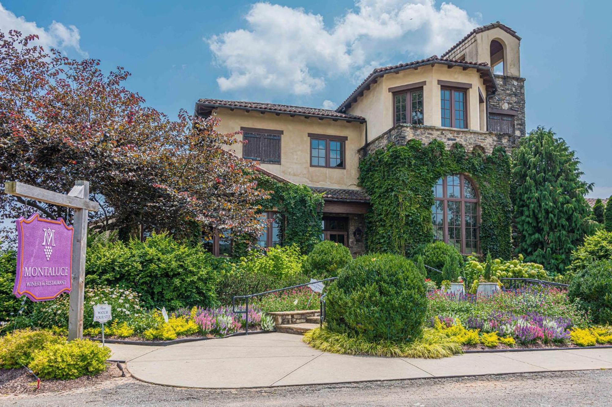 Rustic Roost-5 Acres, Fenced, Fire Pit, Rv Option & Mtn View Villa Dahlonega Bagian luar foto